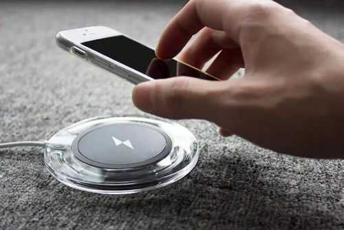 Neueste Unternehmensnachrichten über Drahtlose Ladegeräte machen das Leben bequemer und effizienter