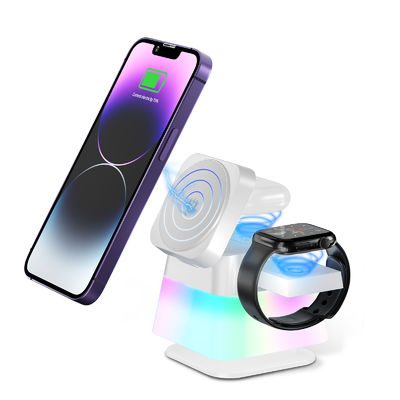 Magnetische drahtlose Ladestation USB C Port Klappbares Design 4 In 1 Ladestation